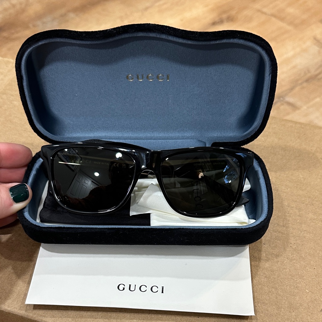 Gucci Gg0687s 002 Black Sunglasses  Brand New
